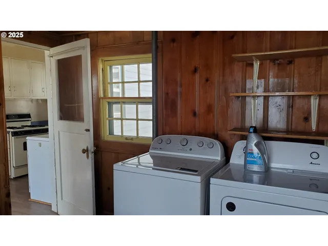 $170,000 | 2932 Madison Street, Baker City, OR 97814