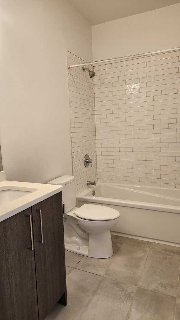 4428 North Sheridan Road, Unit 4A Chicago, IL 60640 - Photo 10 of 18