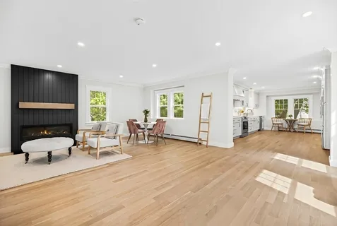 $1,899,000 | 9 Brookside Place, Winchester, MA 01890