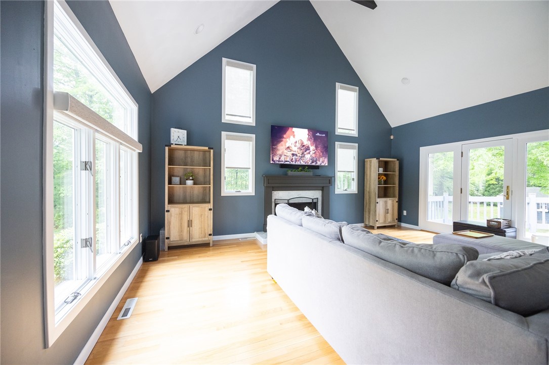 99 Basil Crossing Cranston, RI 02921 - Photo 11 of 35 Gallery Image 11