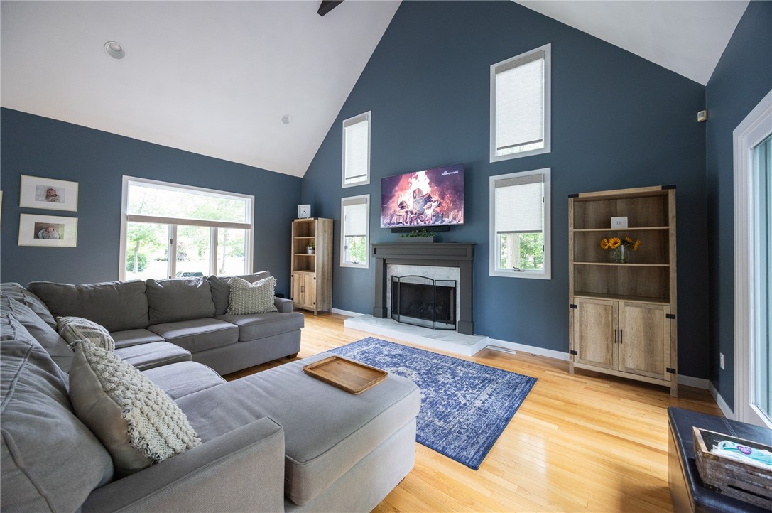 99 Basil Crossing Cranston, RI 02921 - Photo 13 of 35 Gallery Image 13