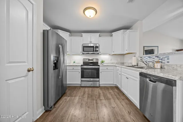 $289,000 | 135 Waterford Way, Maysville, NC 28555