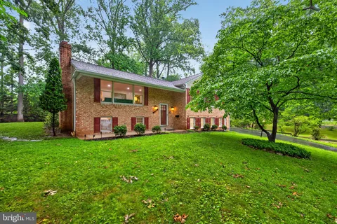 $925,000 | 2270 Glenmore Terrace, Rockville, MD 20850