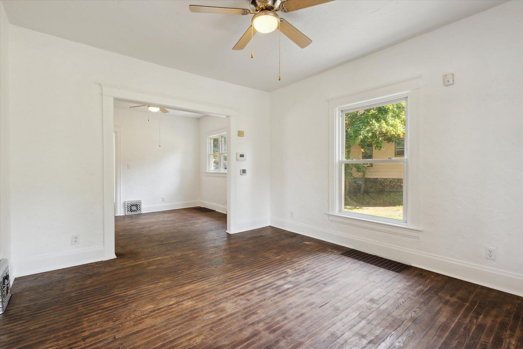 424 North 23rd Street Springfield, MI 49037 - Photo 8 of 32 11-424-N-23rd-St-Springfield-MI-49037-Wi