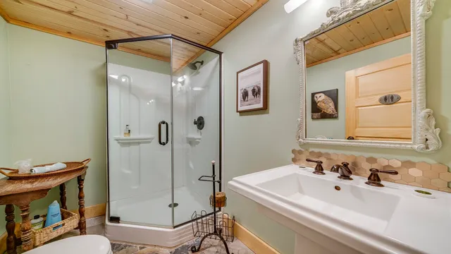 $1,500,000 | 409 North State Street, Franklin Grove, IL 61031