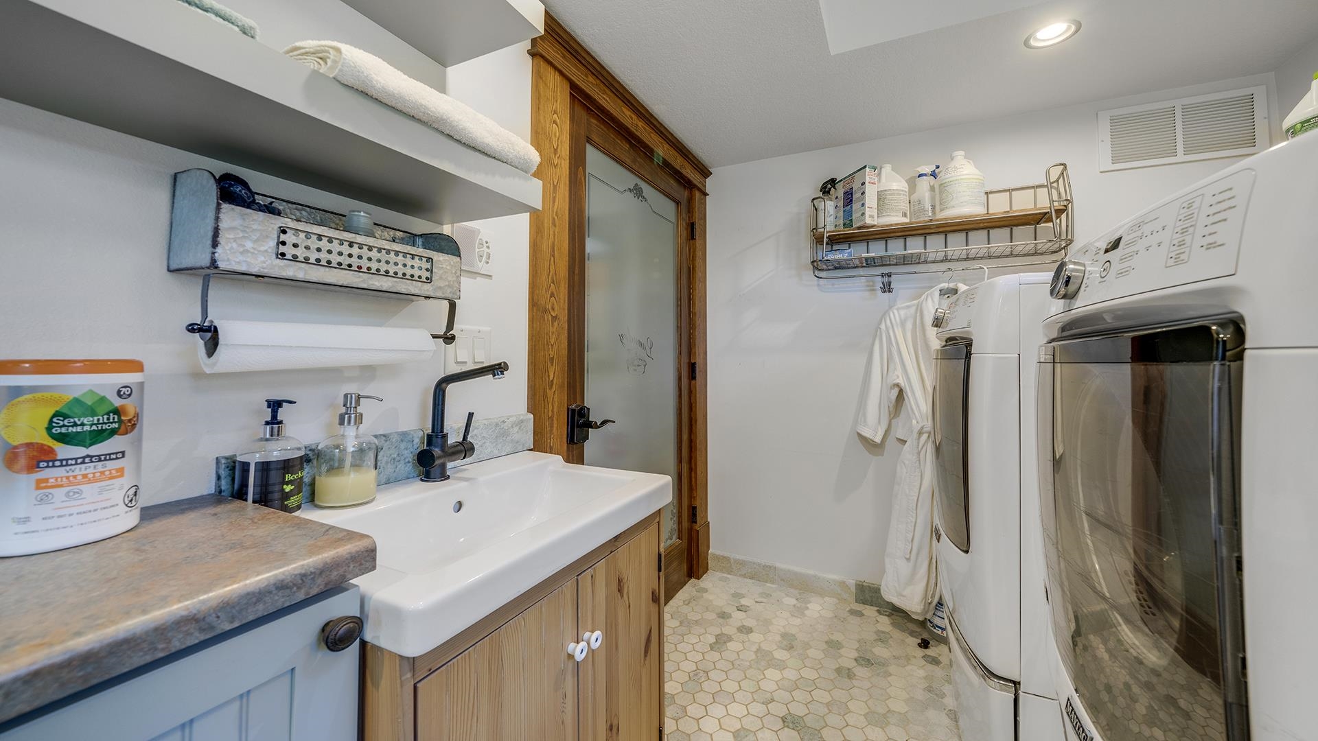 409 North State Street Franklin Grove, IL 61031 - Photo 8 of 98