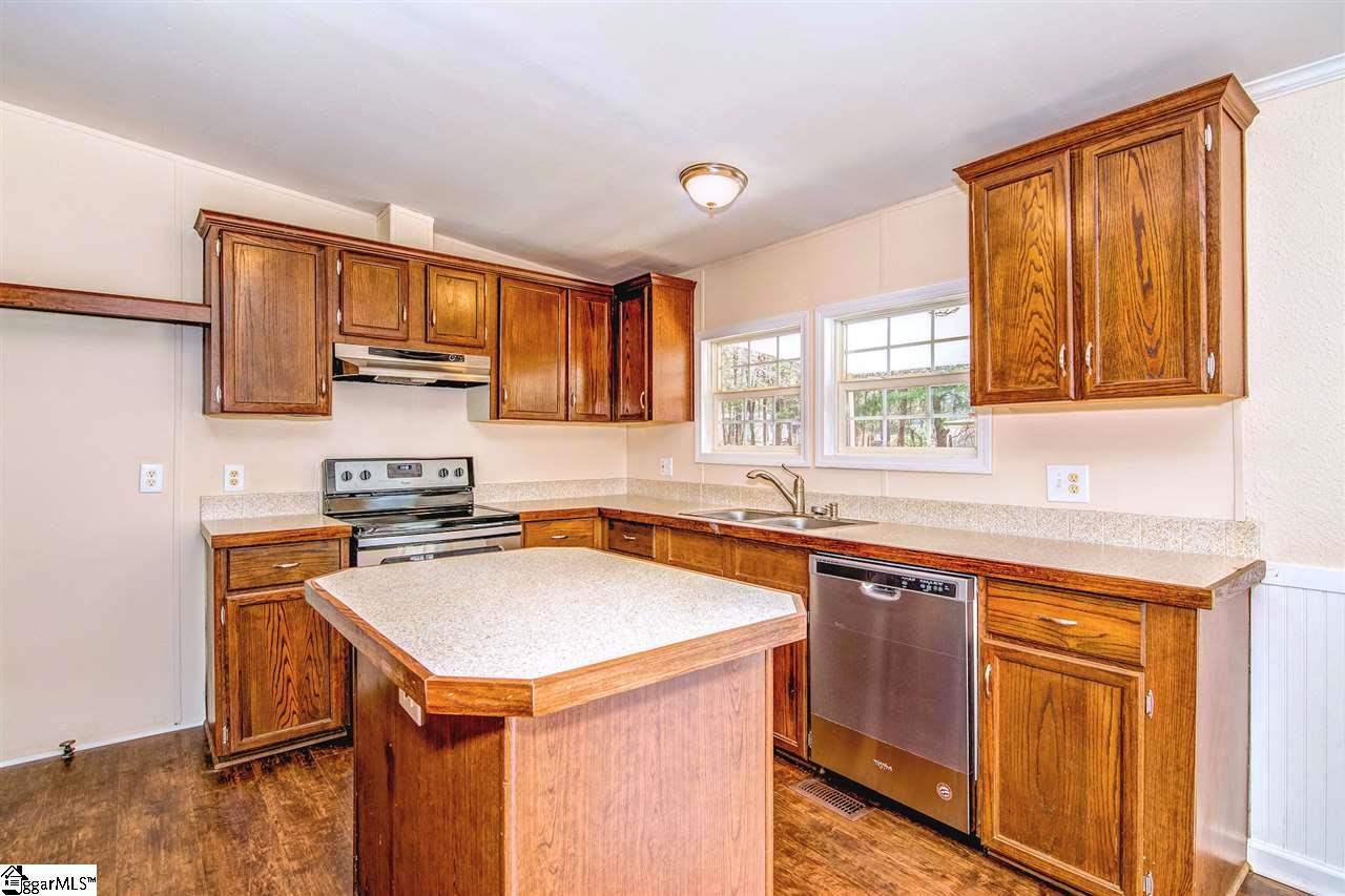 125 Harrison Pond Road Campobello, SC 29322 - Photo 14 of 36