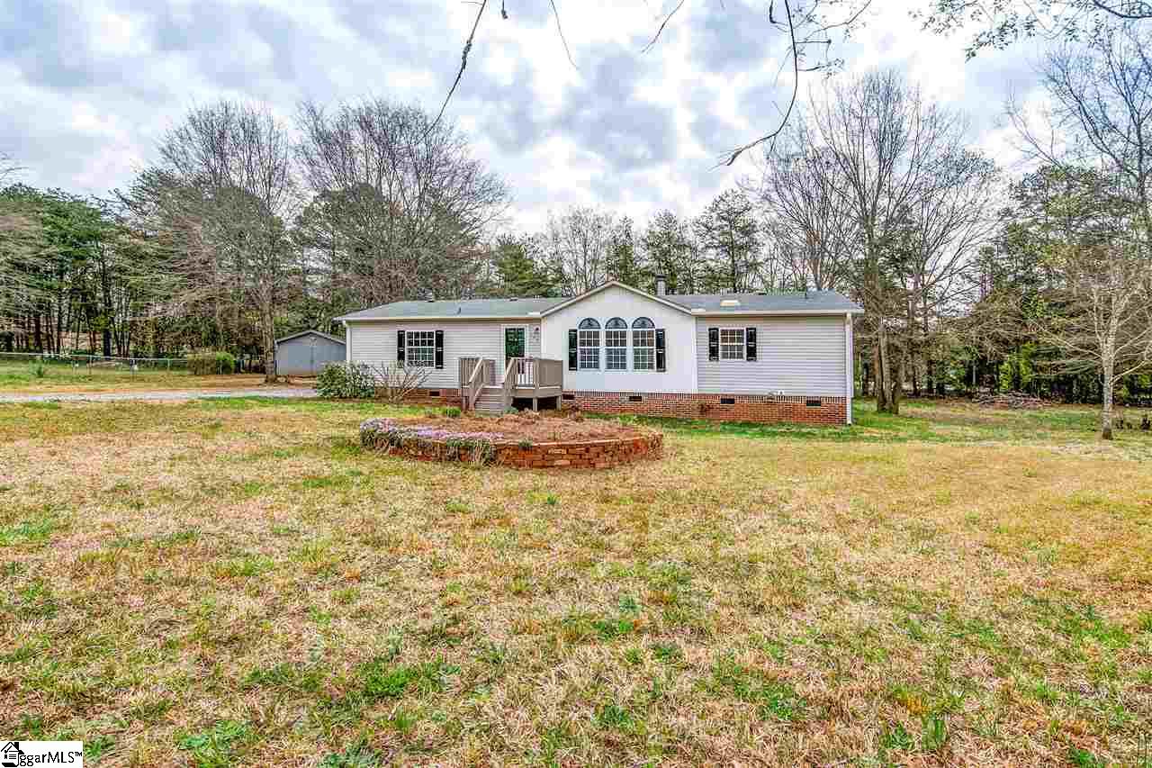 125 Harrison Pond Road Campobello, SC 29322 - Photo 8 of 36