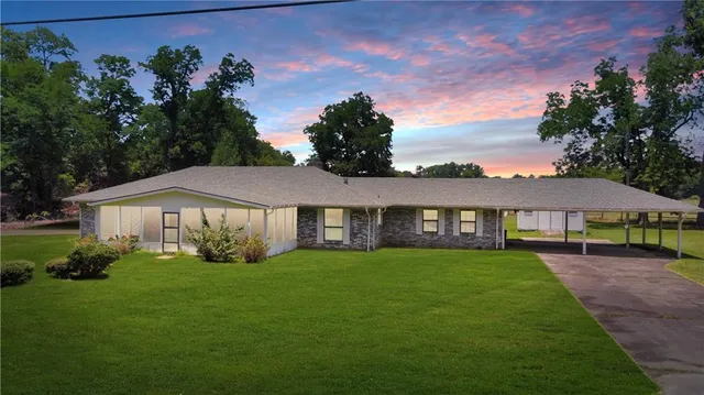 $230,000 | 576 Kateland Road, Colfax, LA 71417