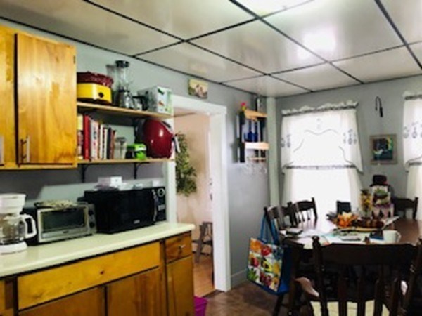 486 Pearse Road Swansea, MA 02777 - Photo 21 of 31 Gallery Image 21
