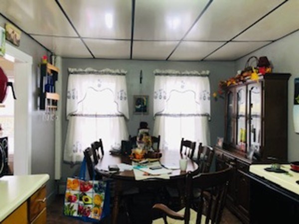 486 Pearse Road Swansea, MA 02777 - Photo 23 of 31 Gallery Image 23