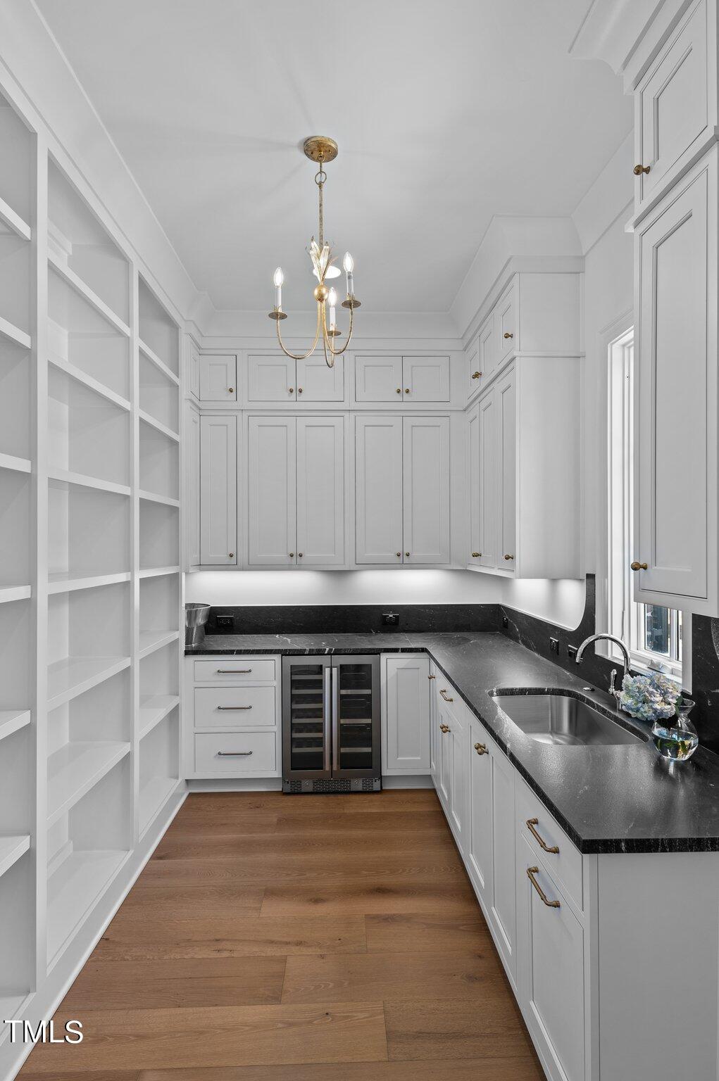 2643 Marchmont Street Raleigh, NC 27608 - Photo 17 of 54 17-web-or-mls-DSC_6384