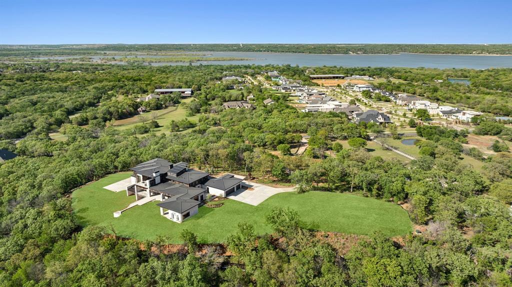 545 West Bob Jones Road Southlake, TX 76092 - Photo 7 of 40 a view of a city