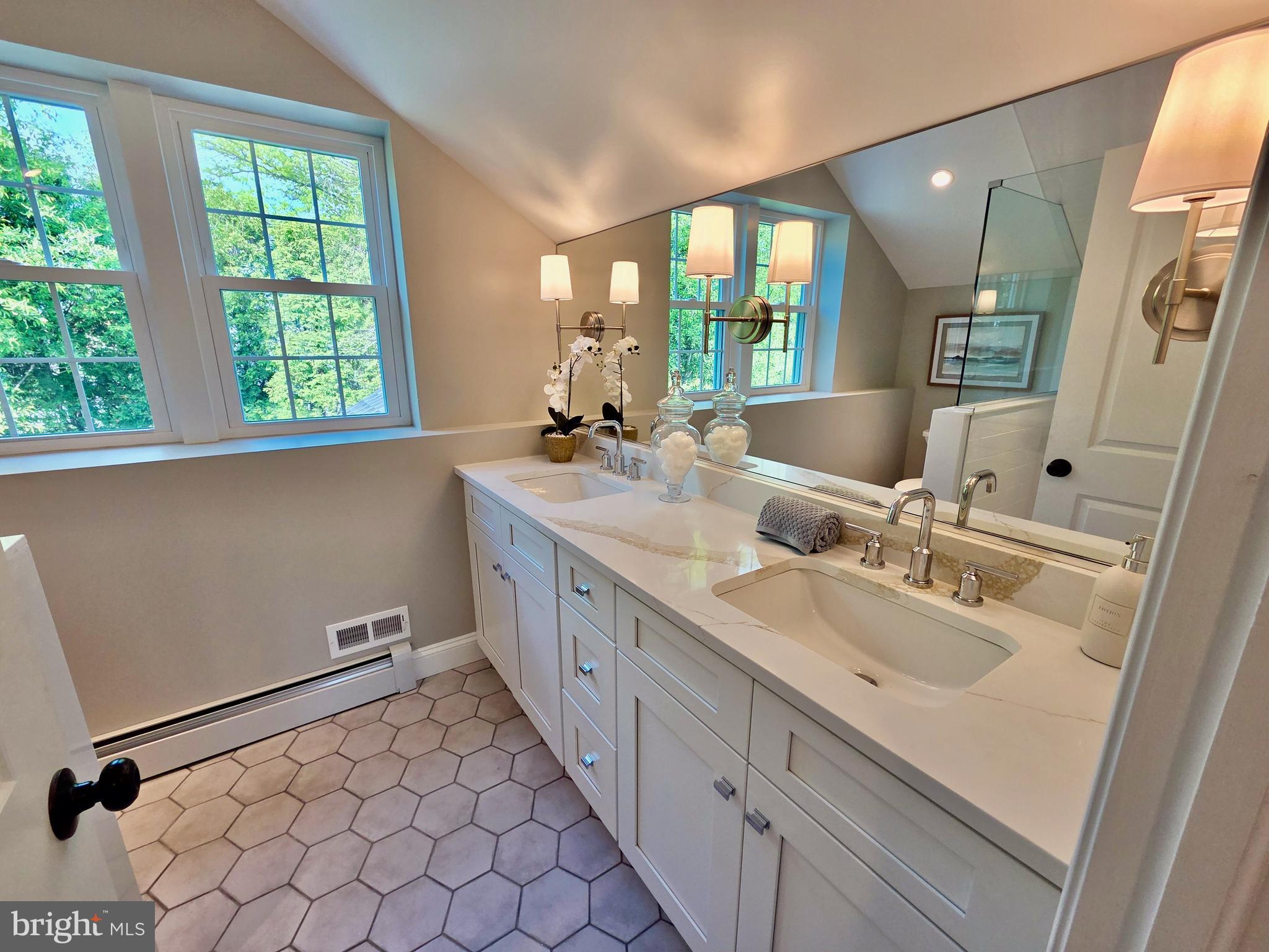 123 Ridley Drive Wallingford, PA 19086 - Photo 17 of 35 Primary bathroom with double sinks
