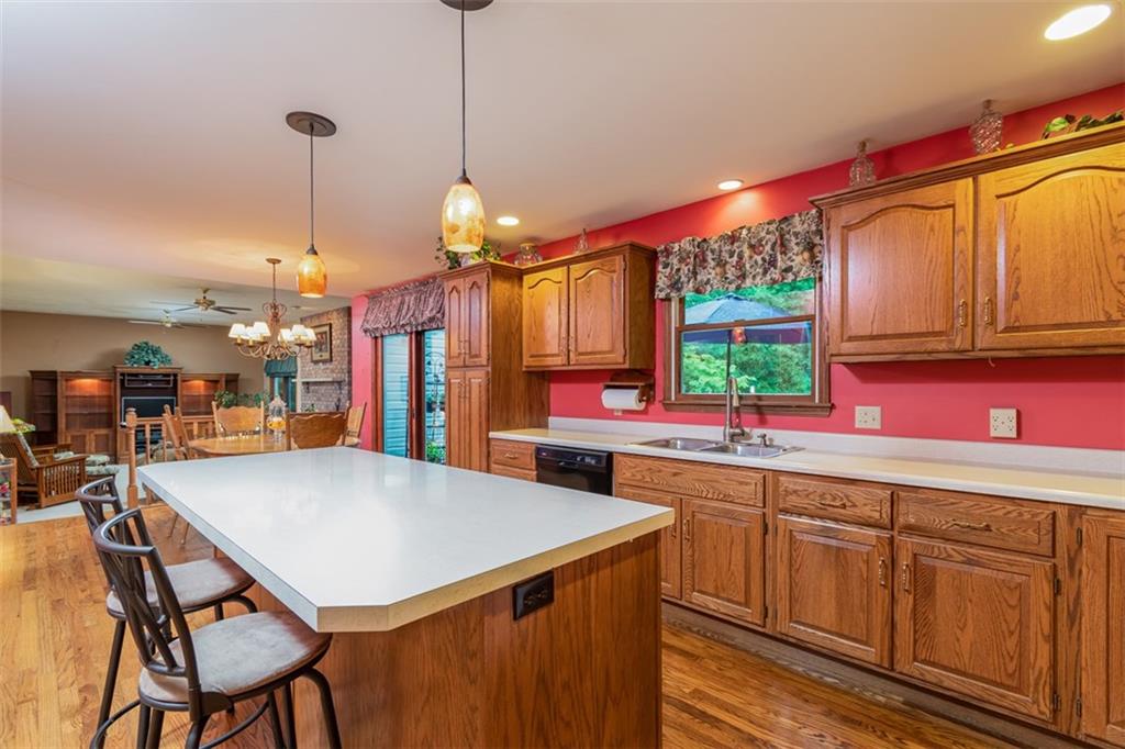 241 Welsh Road Valencia, PA 16059 - Photo 8 of 25 Gallery Image 8