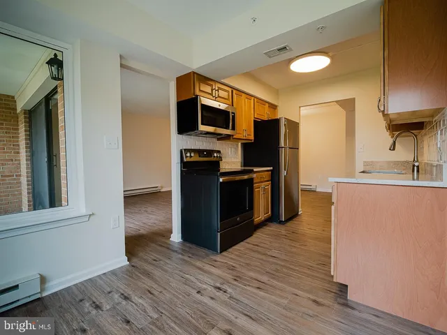 $2,450 | 15210 Elkridge Way, Unit 912B, Silver Spring, MD 20906