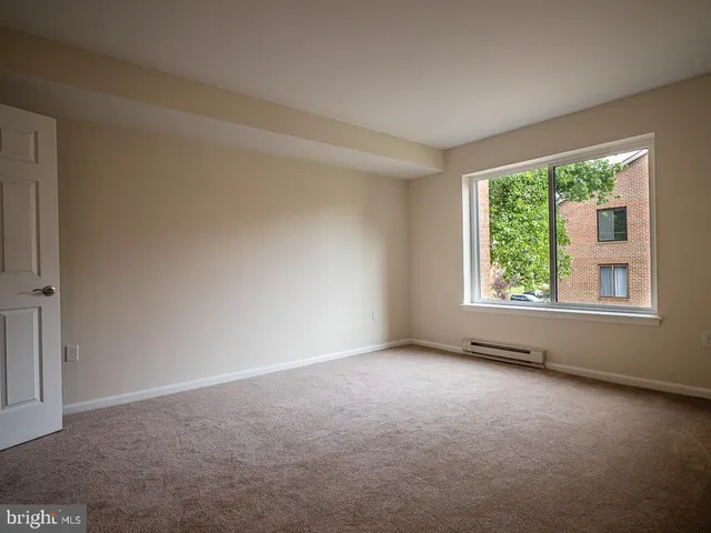 $2,450 | 15210 Elkridge Way, Unit 912B, Silver Spring, MD 20906