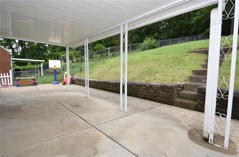 5739 Library Road Bethel Park, PA 15102 - Photo 20 of 22 Gallery Image 20