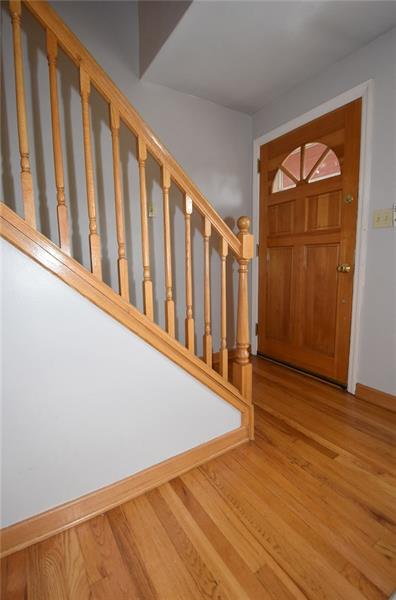 5739 Library Road Bethel Park, PA 15102 - Photo 3 of 22 Gallery Image 3