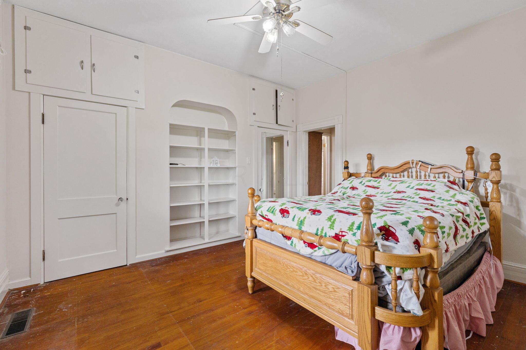 9501 Lancaster-Newark Road Northeast Baltimore, OH 43105 - Photo 19 of 46 Bedroom 1 - 9501 Lancaster-Newark Road, Baltimore, OH 43105