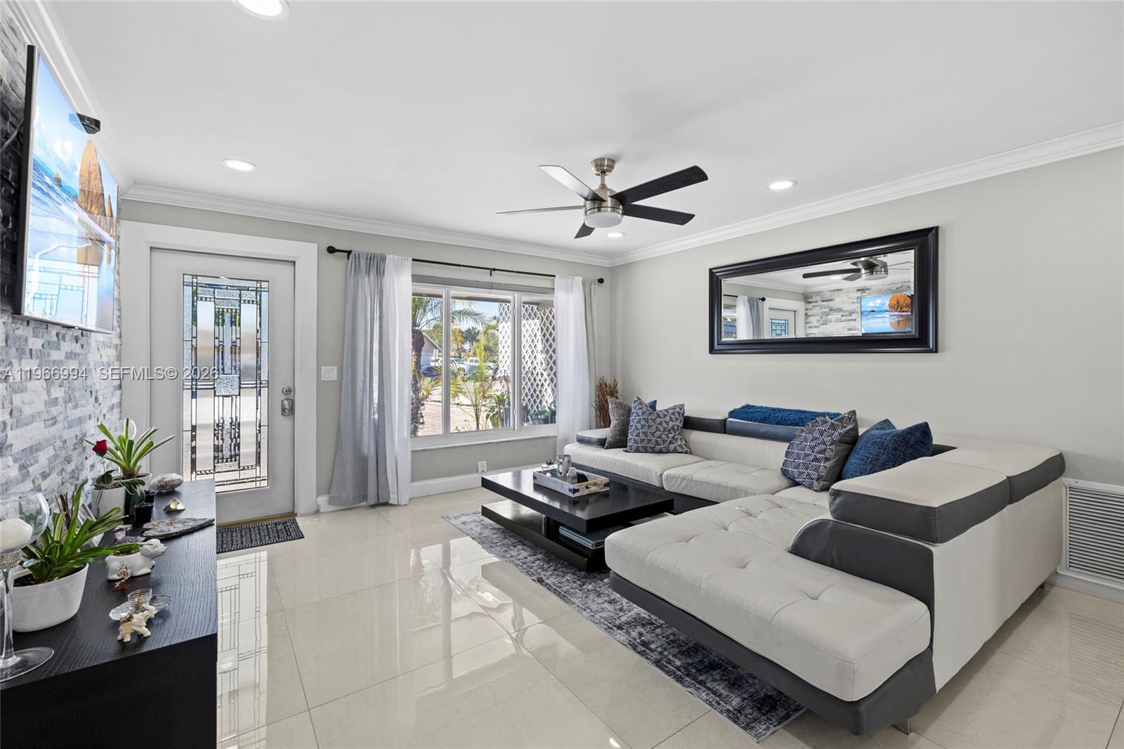 22658 Family Circle Boca Raton, FL 33428 - Photo 4 of 39