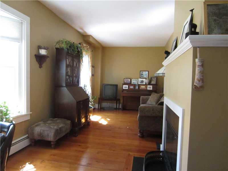 10 Sokokis Road Biddeford, ME 04005 - Photo 16 of 35 Den/Family/Great Room.