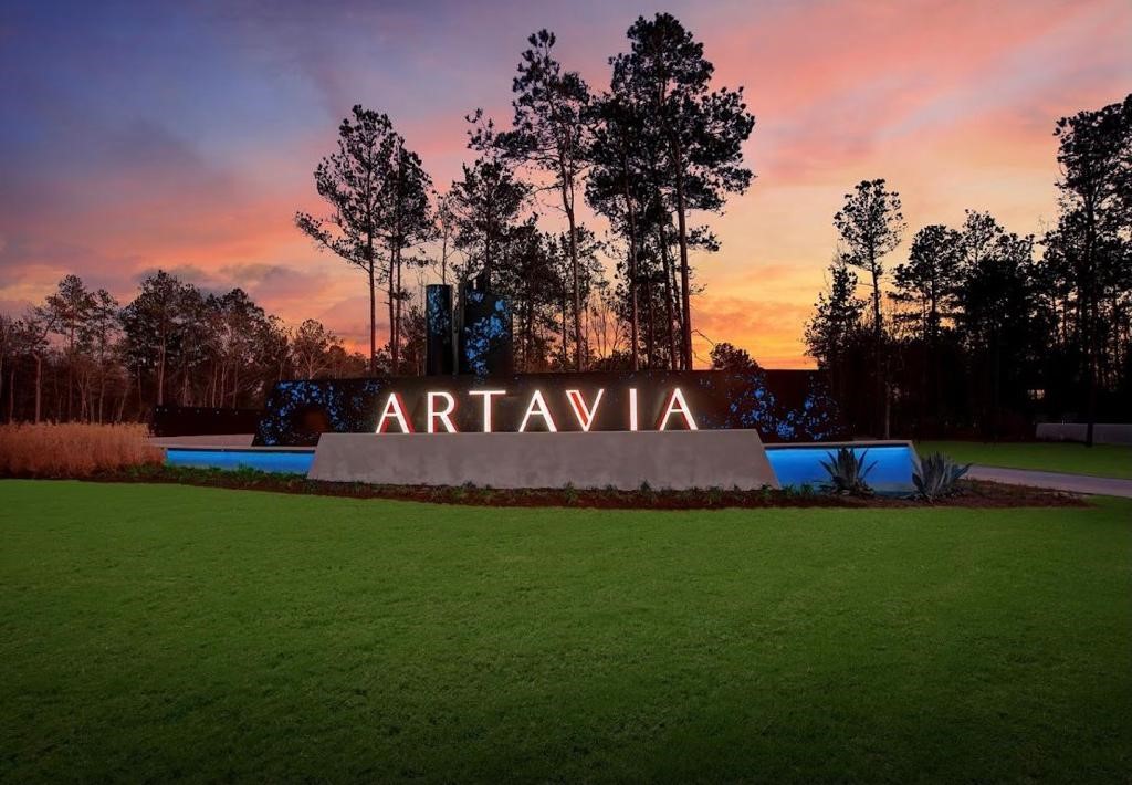 17138 Crimson Crest Drive Conroe, TX 77302 - Photo 45 of 50 a view of yard with a house in the background
