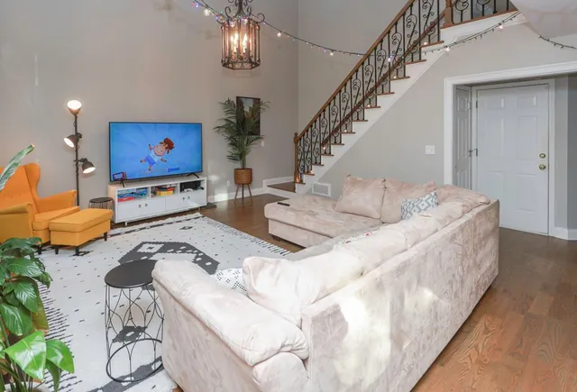 $2,800 | 9900 Barston Court, Alpharetta, GA 30022