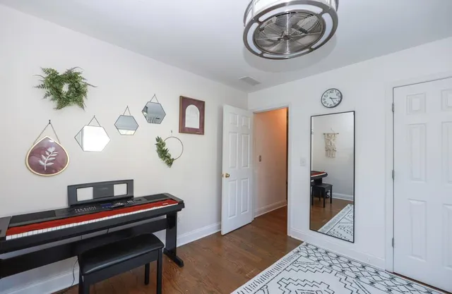 $2,800 | 9900 Barston Court, Alpharetta, GA 30022