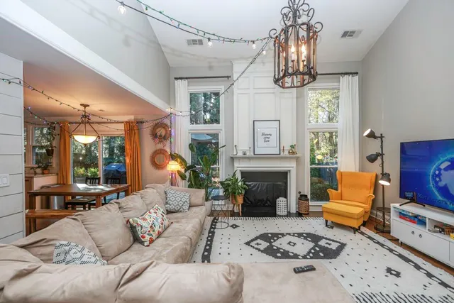 $2,800 | 9900 Barston Court, Alpharetta, GA 30022