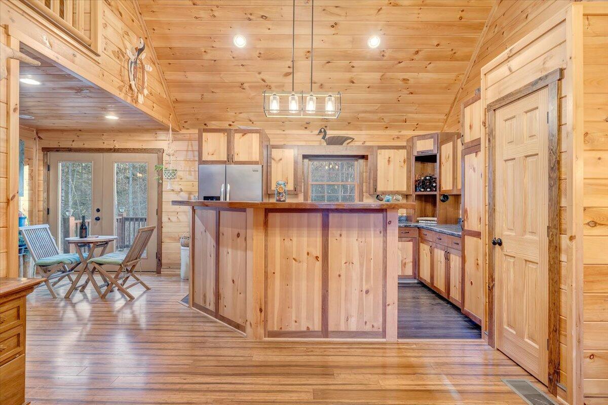 192 Meadows Farm Road Willis, VA 24380 - Photo 15 of 87 kitchen