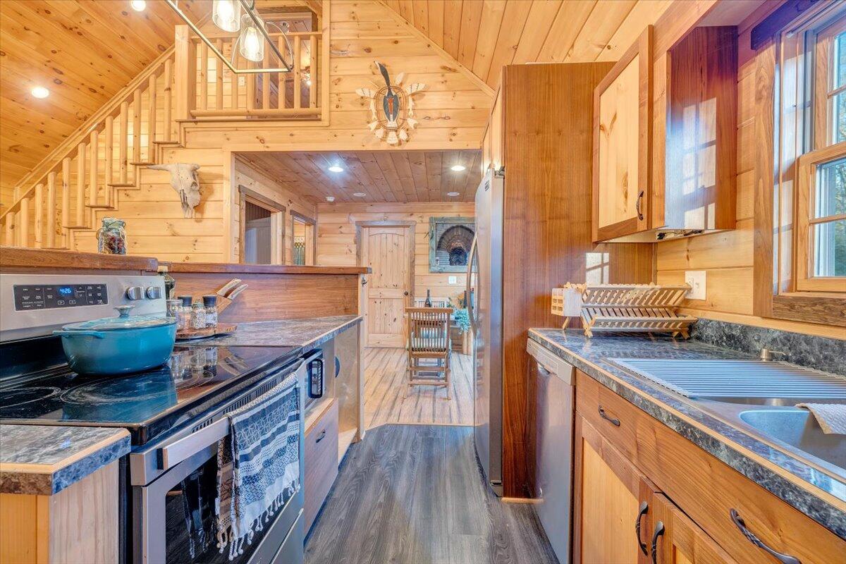 192 Meadows Farm Road Willis, VA 24380 - Photo 19 of 87 kitchen