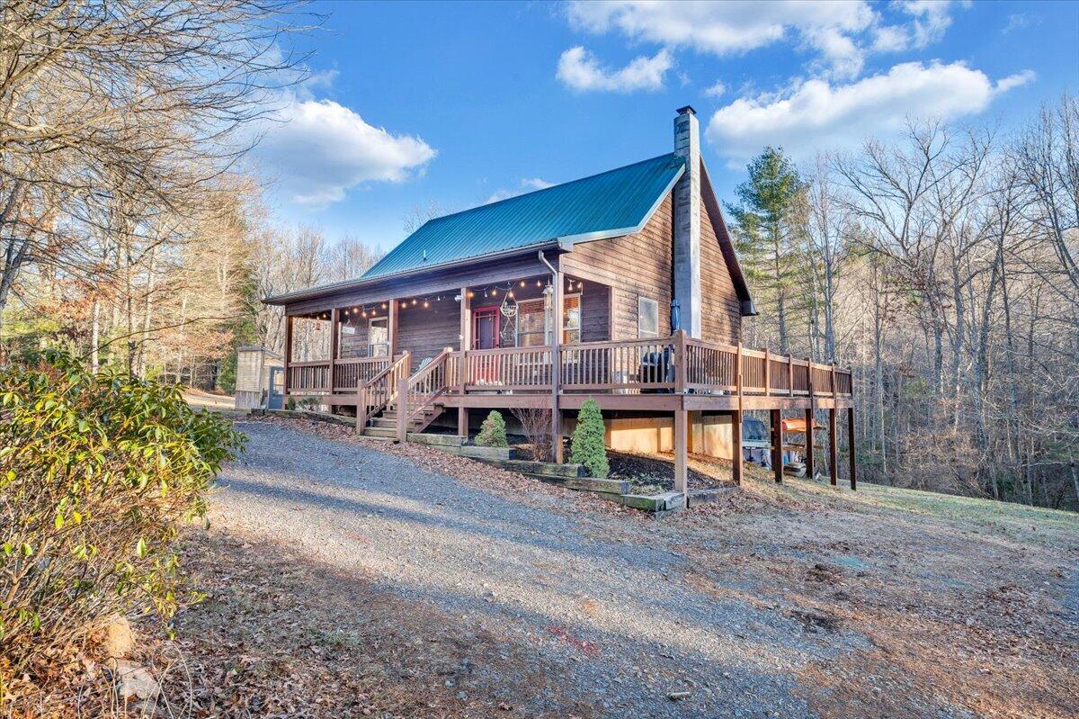 192 Meadows Farm Road Willis, VA 24380 - Photo 59 of 87 061-MIB05255