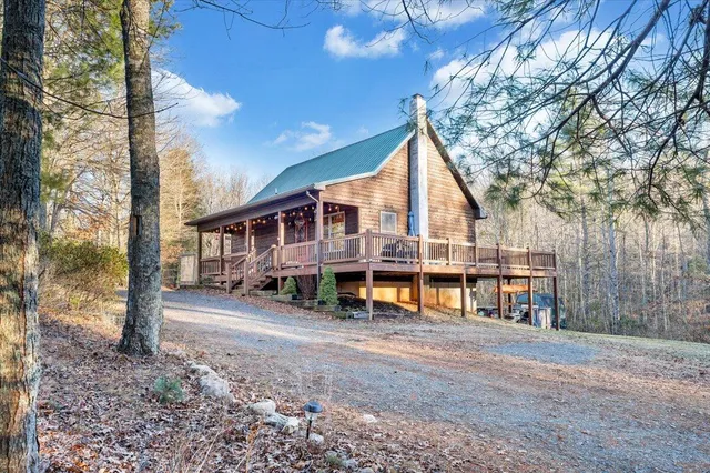 $289,500 | 192 Meadows Farm Road, Willis, VA 24380