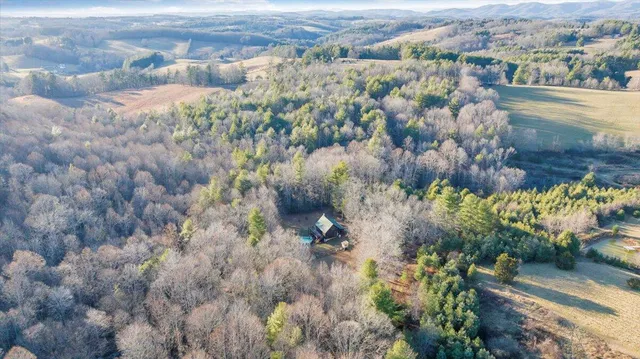 $289,500 | 192 Meadows Farm Road, Willis, VA 24380