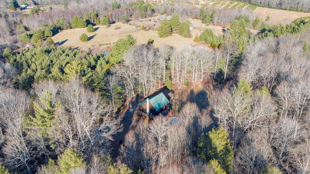 192 Meadows Farm Road Willis, VA 24380 - Photo 81 of 87 092-DJI_20251220045410_0135_D