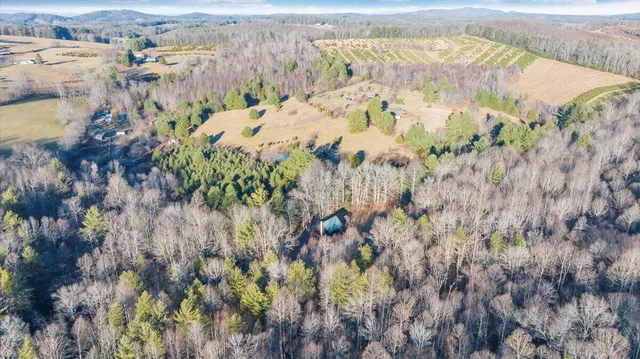 $289,500 | 192 Meadows Farm Road, Willis, VA 24380