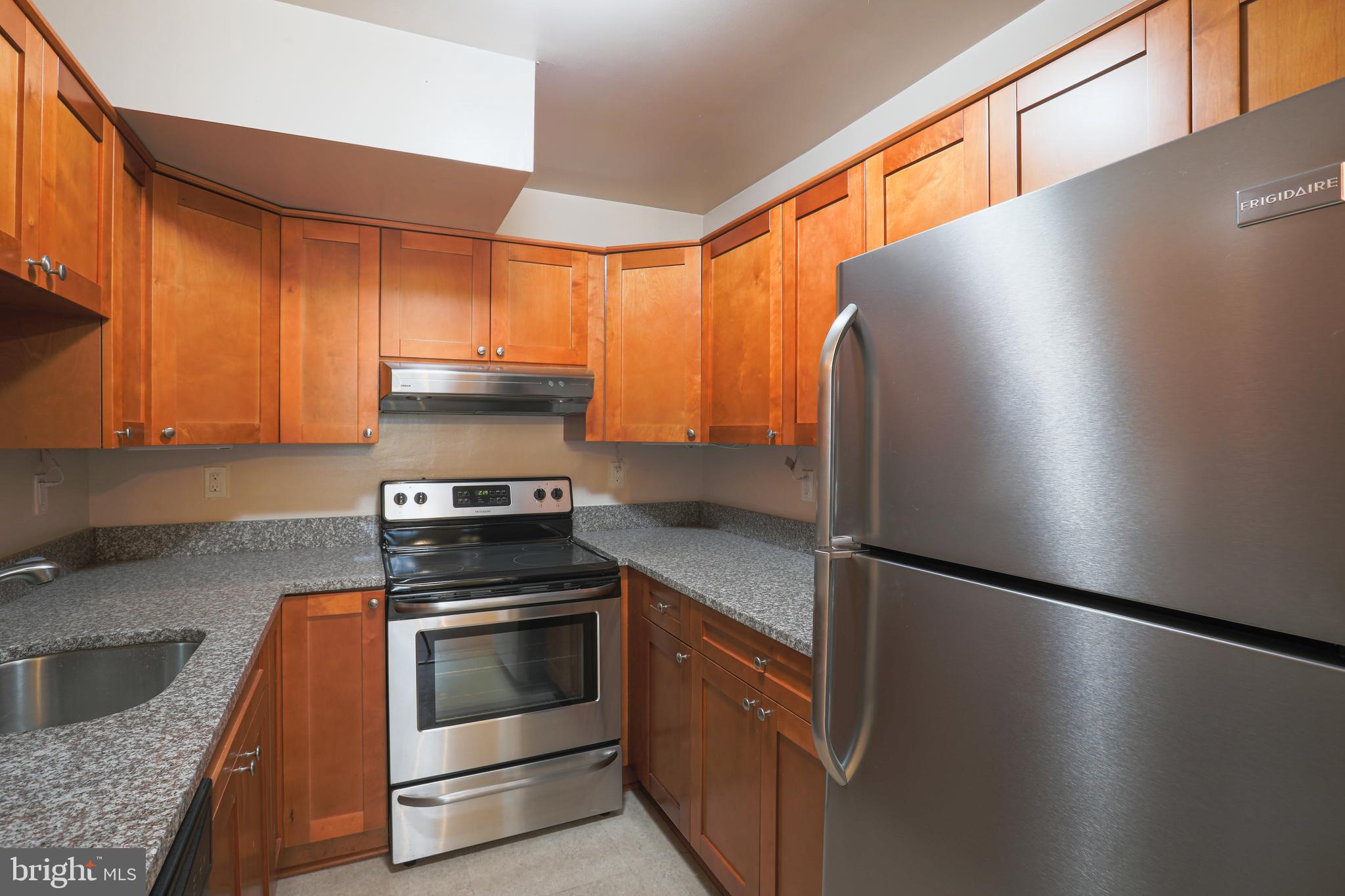 407 George Street Baltimore, MD 21201 - Photo 11 of 27 Kitchen