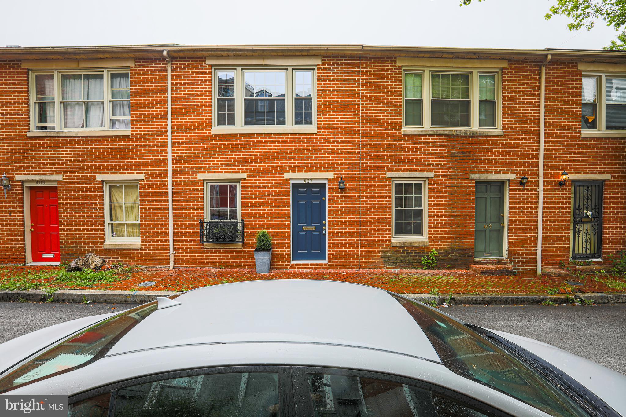 407 George Street Baltimore, MD 21201 - Photo 3 of 27 Exterior Front