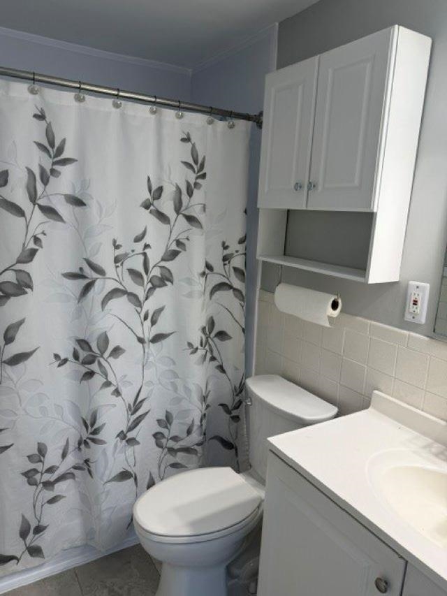 110 English Village Road, Unit 302 Manchester, NH 03102 - Photo 17 of 33 Gallery Image 17