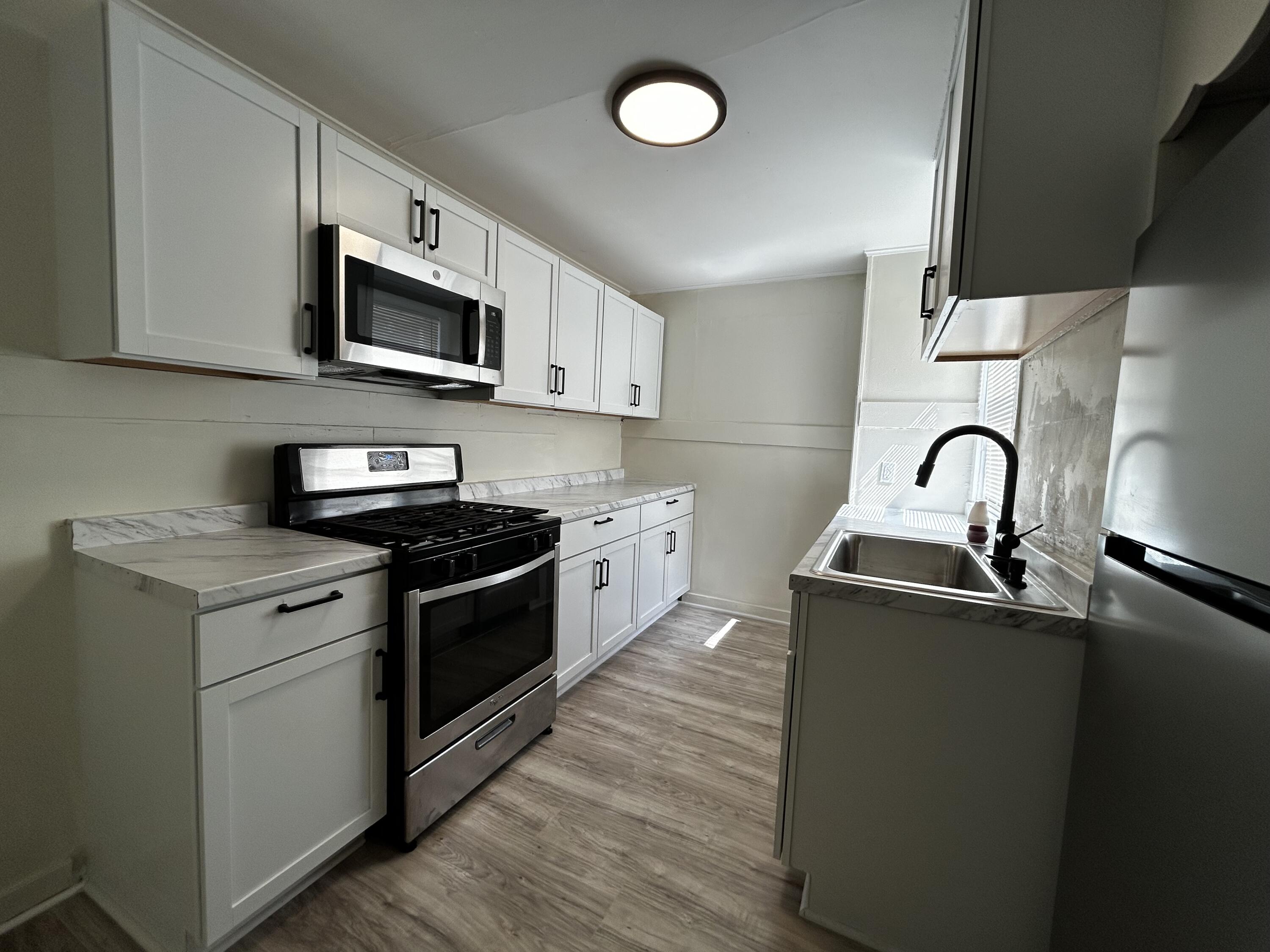 739 Villa Street Racine, WI 53403 - Photo 7 of 21 IMG_7184