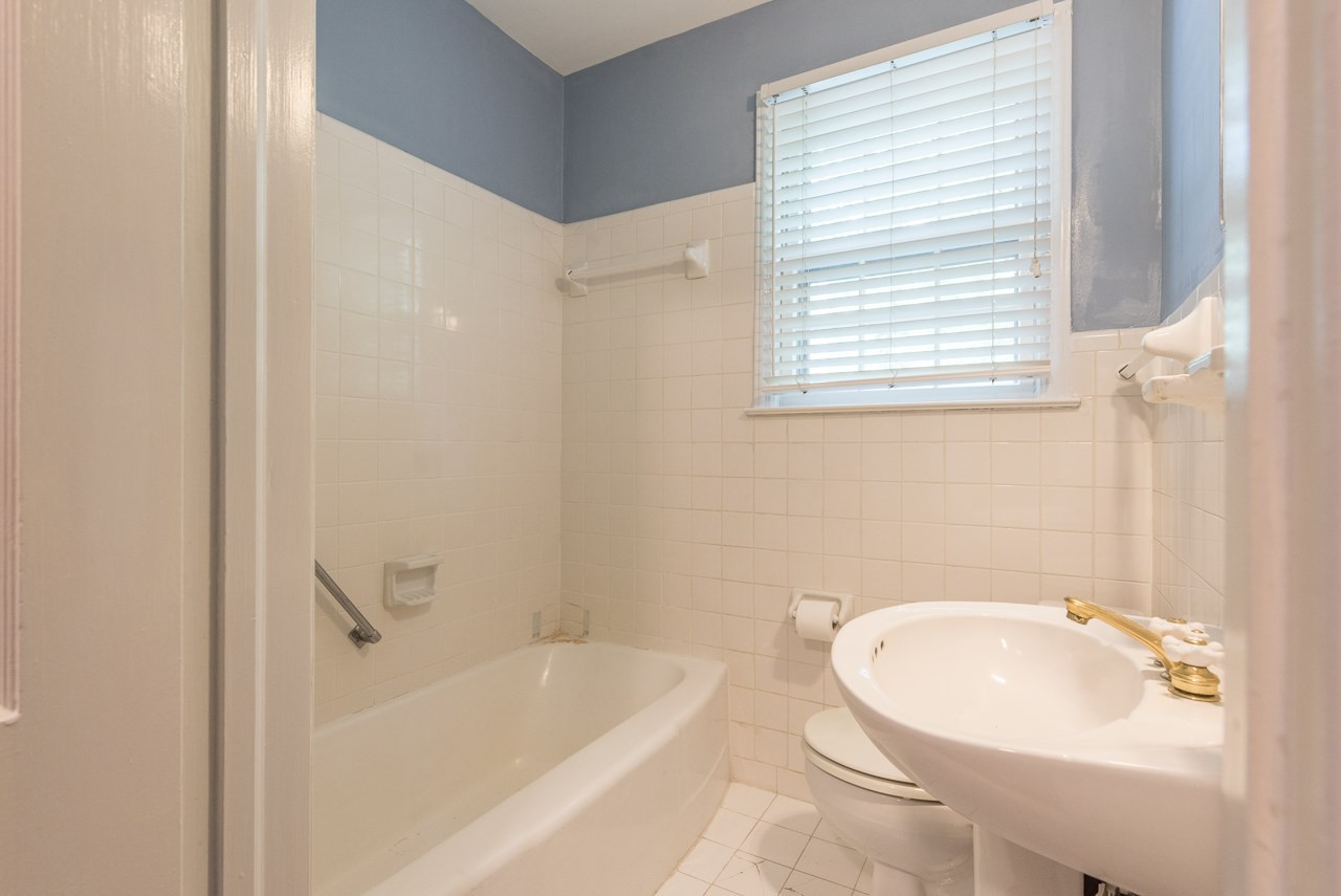 1205 Mitchell Street Raleigh, NC 27607 - Photo 11 of 25 Bathroom