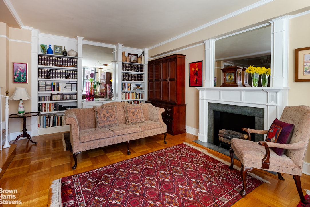 235 East 73rd Street, Unit 10B Manhattan, NY 10021 - Photo 3 of 13
