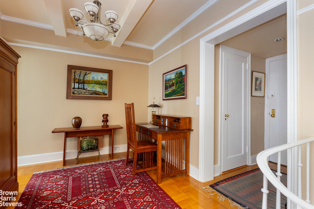 235 East 73rd Street, Unit 10B Manhattan, NY 10021 - Photo 4 of 13
