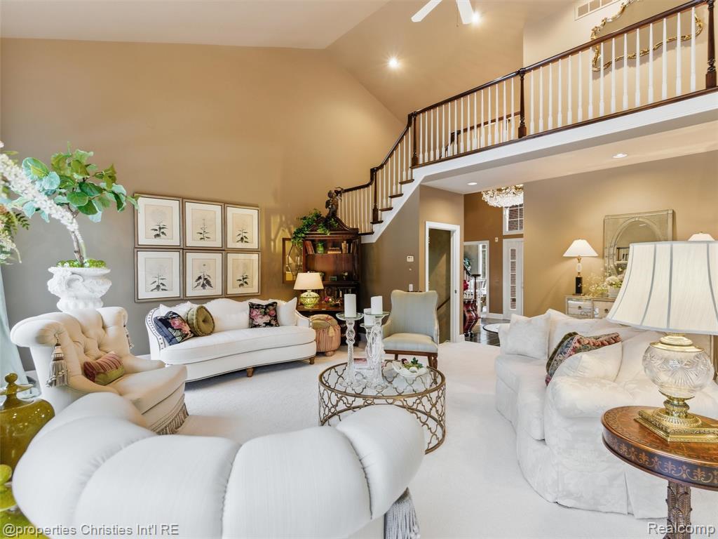 390 East Square Lake Road Troy, MI 48085 - Photo 12 of 91 Gallery Image 12