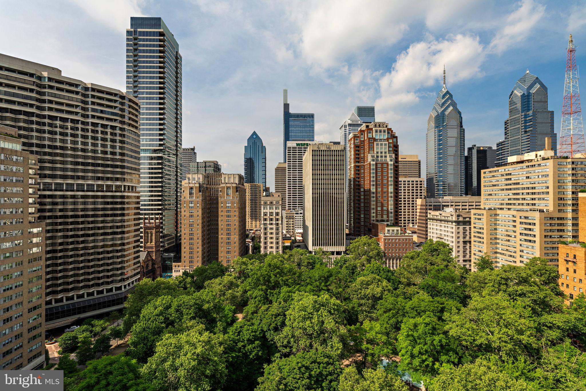 1830 Rittenhouse Square, Unit 16B Philadelphia, PA 19103 - Photo 9 of 32 Dining Room Views