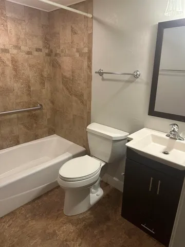 $1,100 | 214 West 8th Avenue, Unit 2, Tallahassee, FL 32303