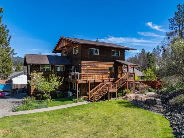$495,000 | 181 Hanover Street, Weaverville, CA 96093