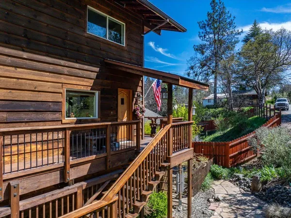 $495,000 | 181 Hanover Street, Weaverville, CA 96093