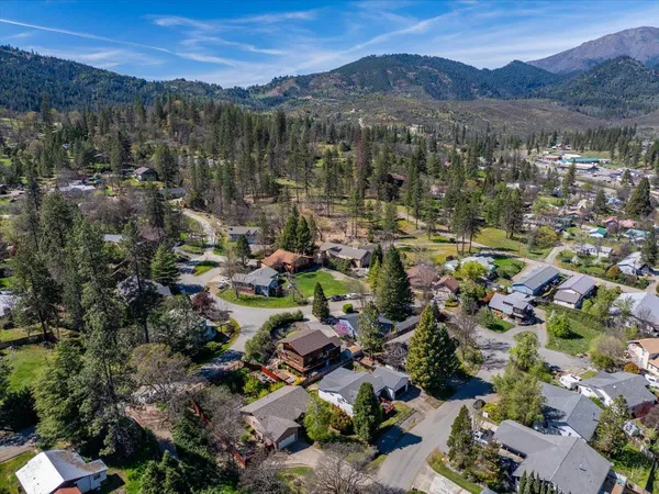 $495,000 | 181 Hanover Street, Weaverville, CA 96093